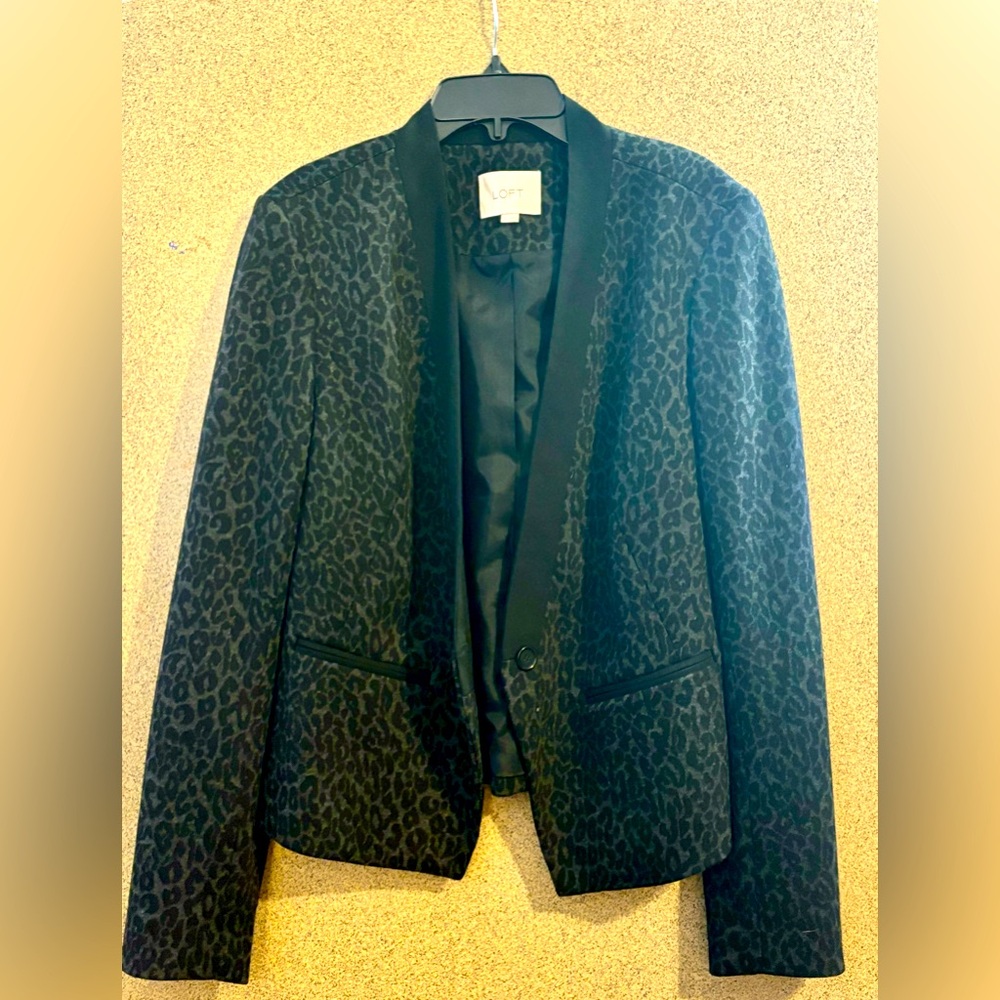 Loft Blazer with soft Black Leopard Print